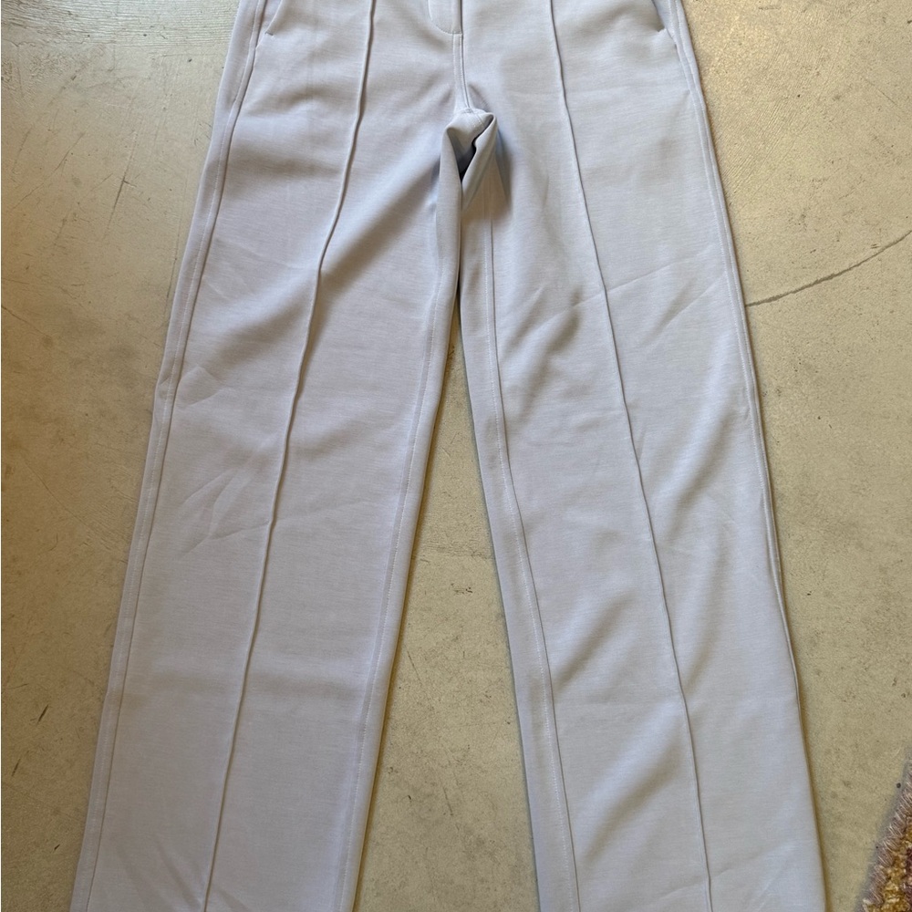 Lululemon light lavender trouser style pants pull on xxxs 00